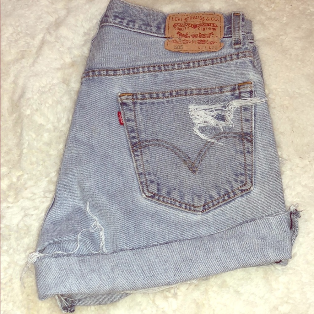 LEVIS Distressed Denim Jeans Cutoffs Hi Rise Mom